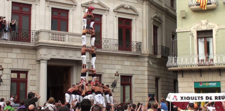 La torre, un castell frontissa