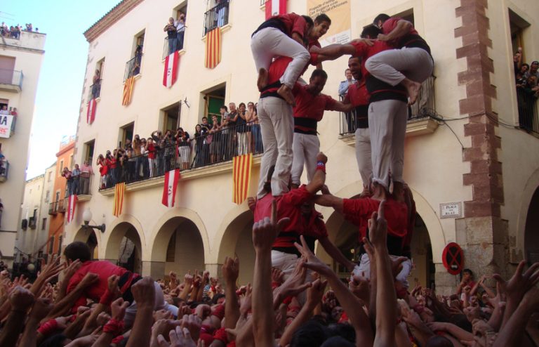 La frontera es tenyeix de vermell