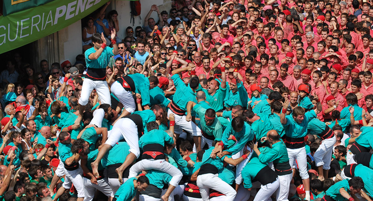 Més castells grans, menys caigudes