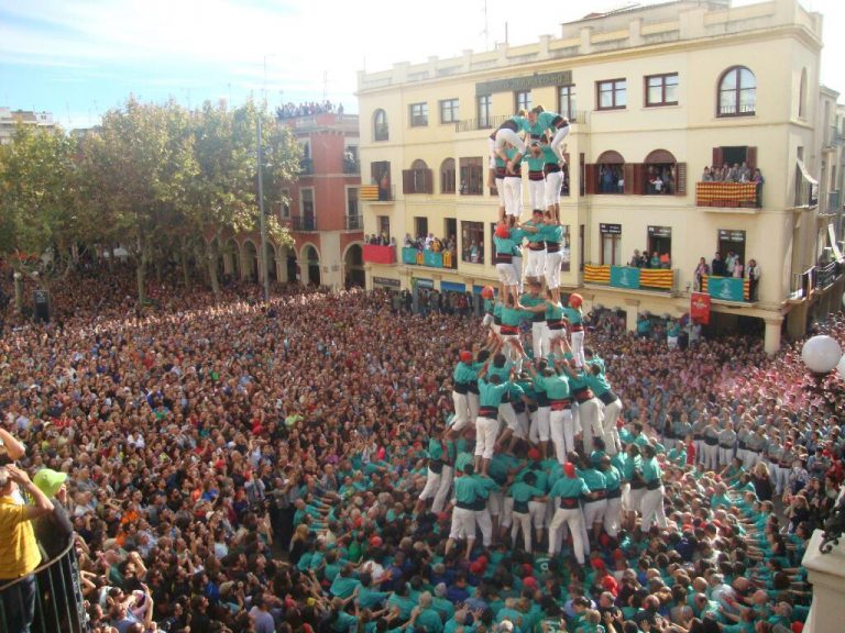 Tots Sants amb sol, núvols i clarianes
