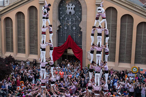 Castells simultanis: demostració de força