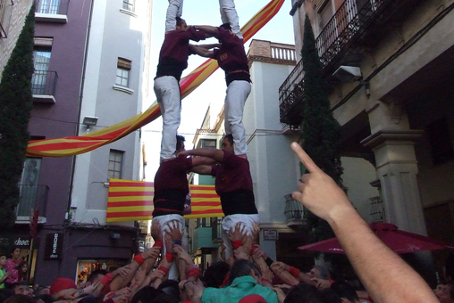 Els Xics fan passes grans, a casa i fora