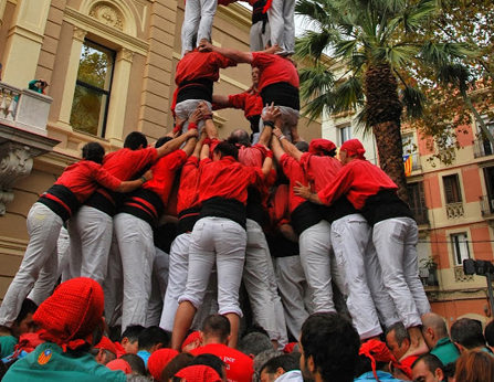 El 4de9 amb folre amplia la base
