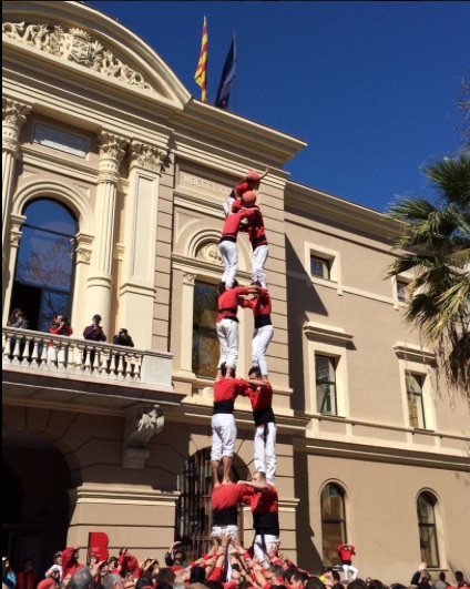 Set castells de 8 per obrir la temporada