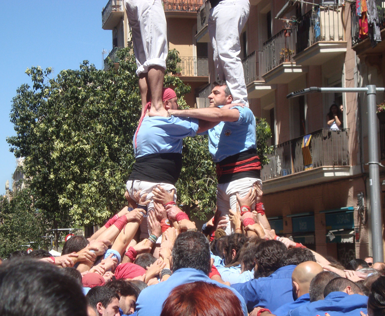 Poble Sec i Esplugues pugen al carro