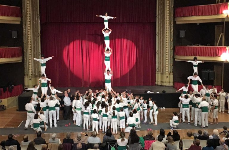 El ventall falconer i el pilar per sota casteller