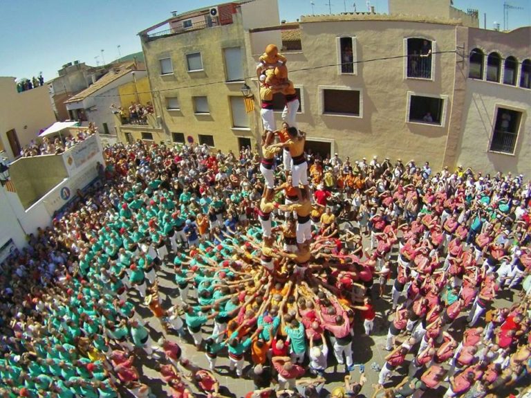 Cinc colles esperen l’aprovació