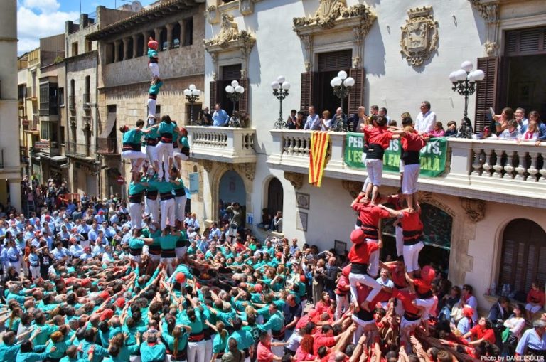 L’agenda castellera treu fum