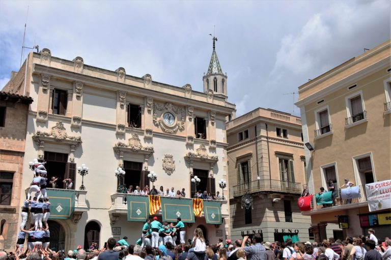 Castells a l’hora i alhora