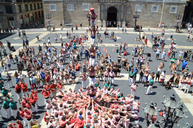 Castells sense públic
