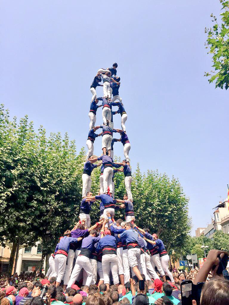 Glòria a les Santes!