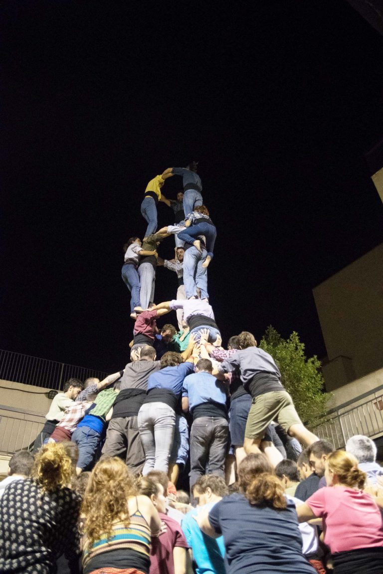 Minyons i Colla Vella, a per un pas més
