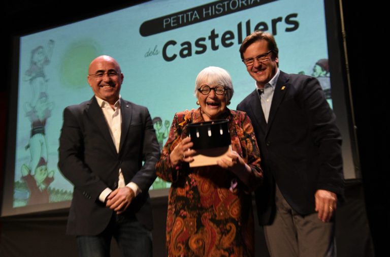 Pilarín, ambaixadora de Castells