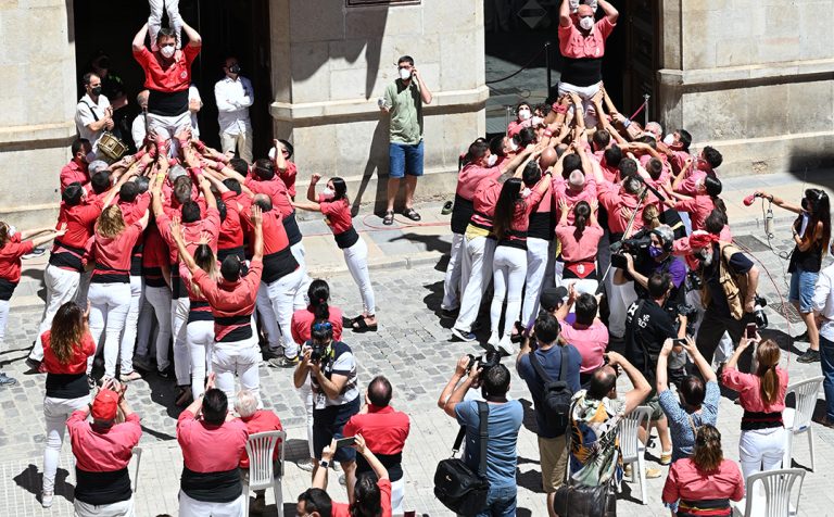 La premsa internacional es fa ressò de la represa castellera