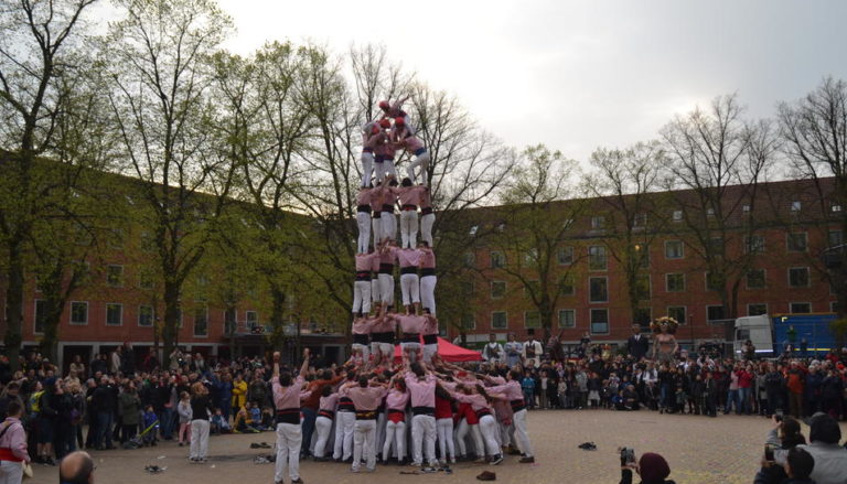 Adifolk, ambaixador dels castells i de la cultura catalana