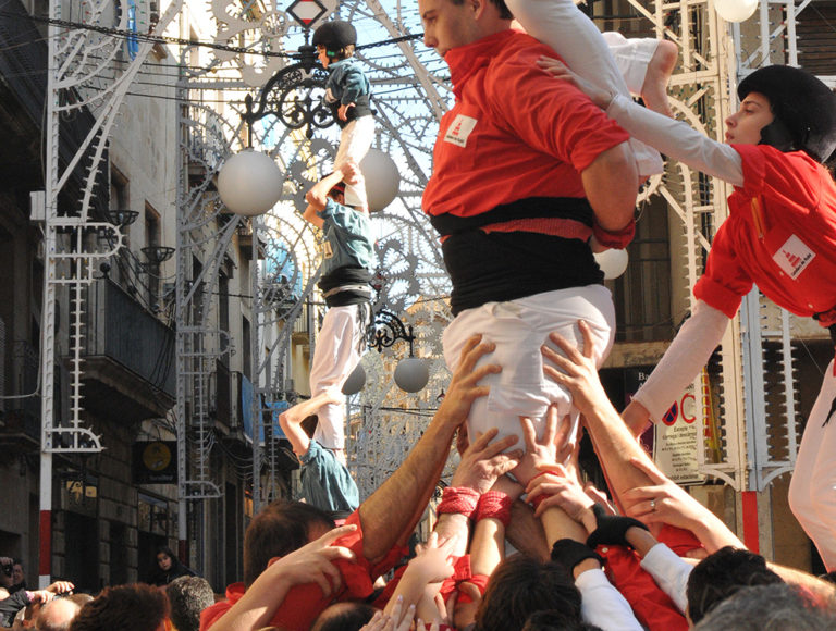 Castells o pilars: les dues opcions de la Trobada de les Decennals