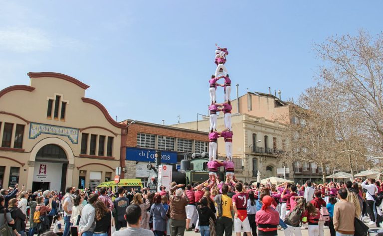 Els Moixiganguers d’Igualada llueixen el 4de8