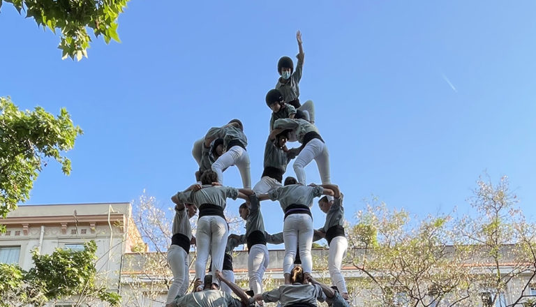 Els Castellers de Sants es decanten per alleugerir els pisos superiors