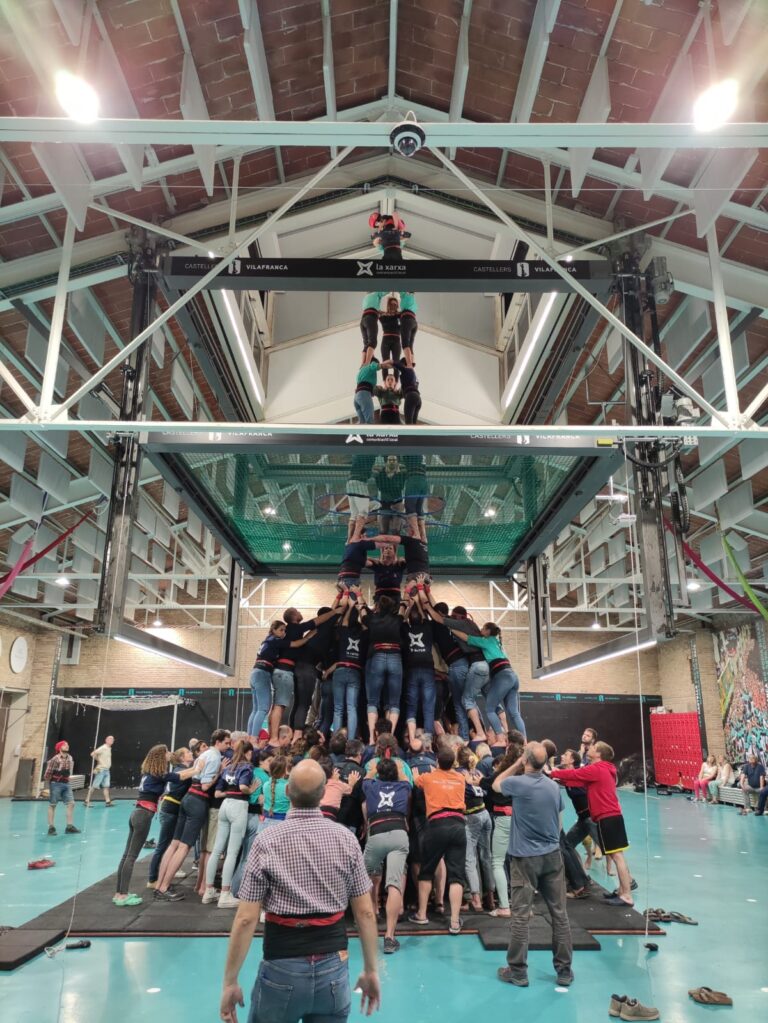 Castells de 9 en la recambra