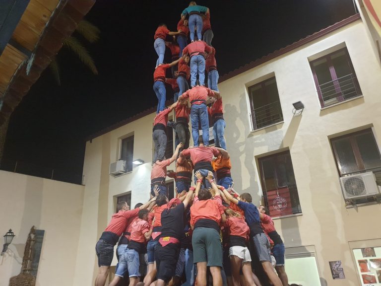 Dissabte 27, 00h. La Joves posa sisens al 5de9f.