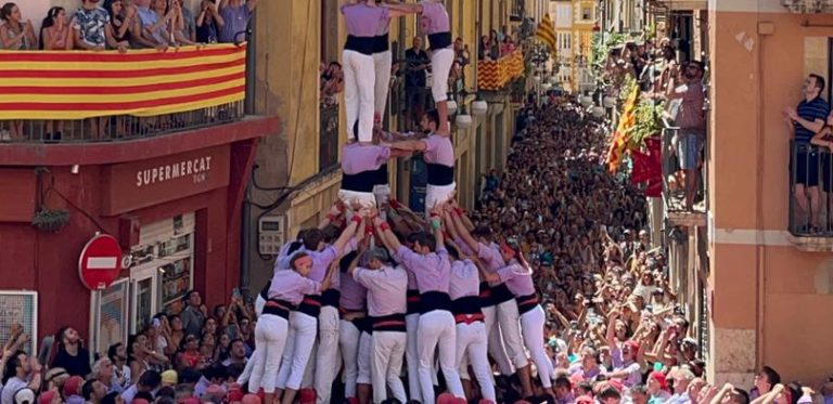 Sant Magí regala un ‘tot descarregat’ que porta eufòria a les colles de Tarragona