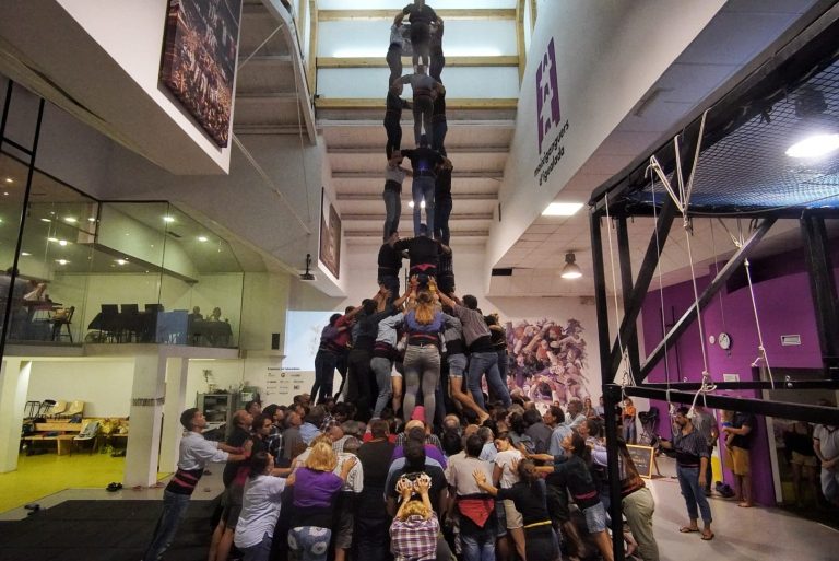 Divendres 26, 13h. Ambició en l’assaig dels Moixiganguers.