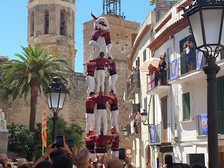 Dimecres 24, 13.30h. La Jove de Sitges fa dos 3de7 en els actes tradicionals de Festa Major.