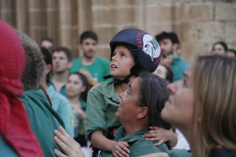 Opinió: De mare tribunera