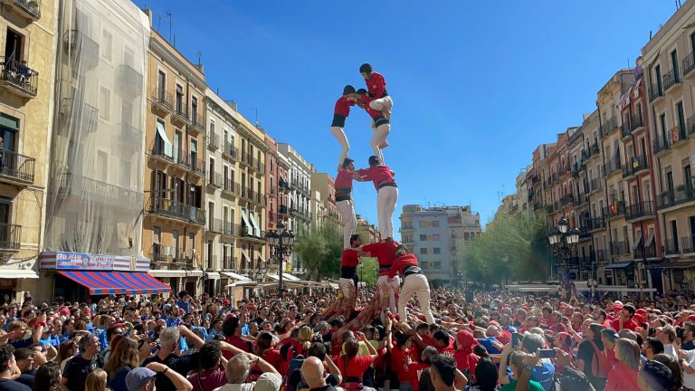 Una vintena de colles sota mínims
