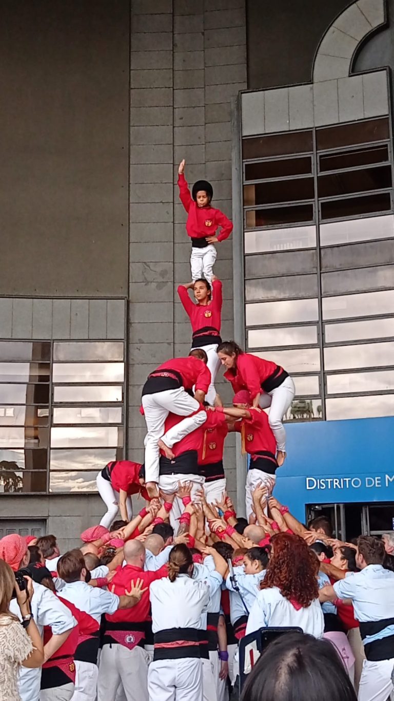 Cinc colles internacionals tornen amb castells de 6