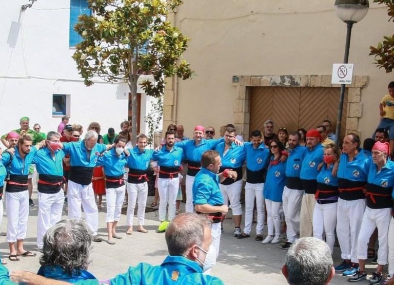 Els Castellers del Foix emprenen el rumb cap a Benaoján