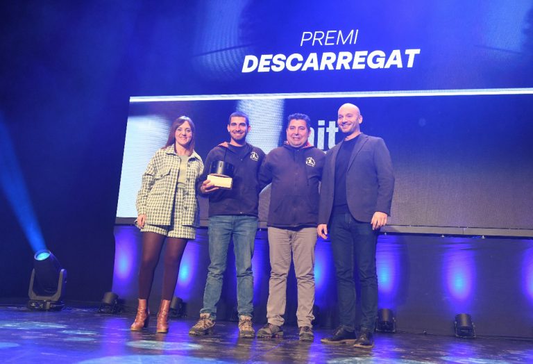 Castellers de Mollet: Recompensa per una triple fita històrica
