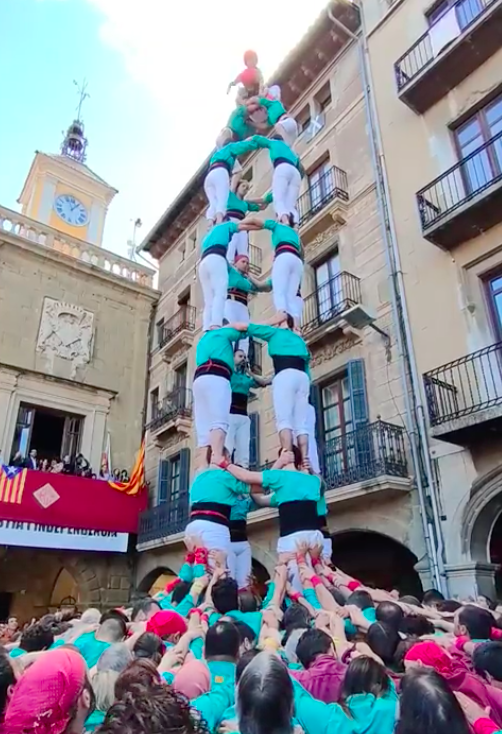 Els Castellers de Vilafranca estrenen els 8 pisos en un cap de setmana farcit de novetats