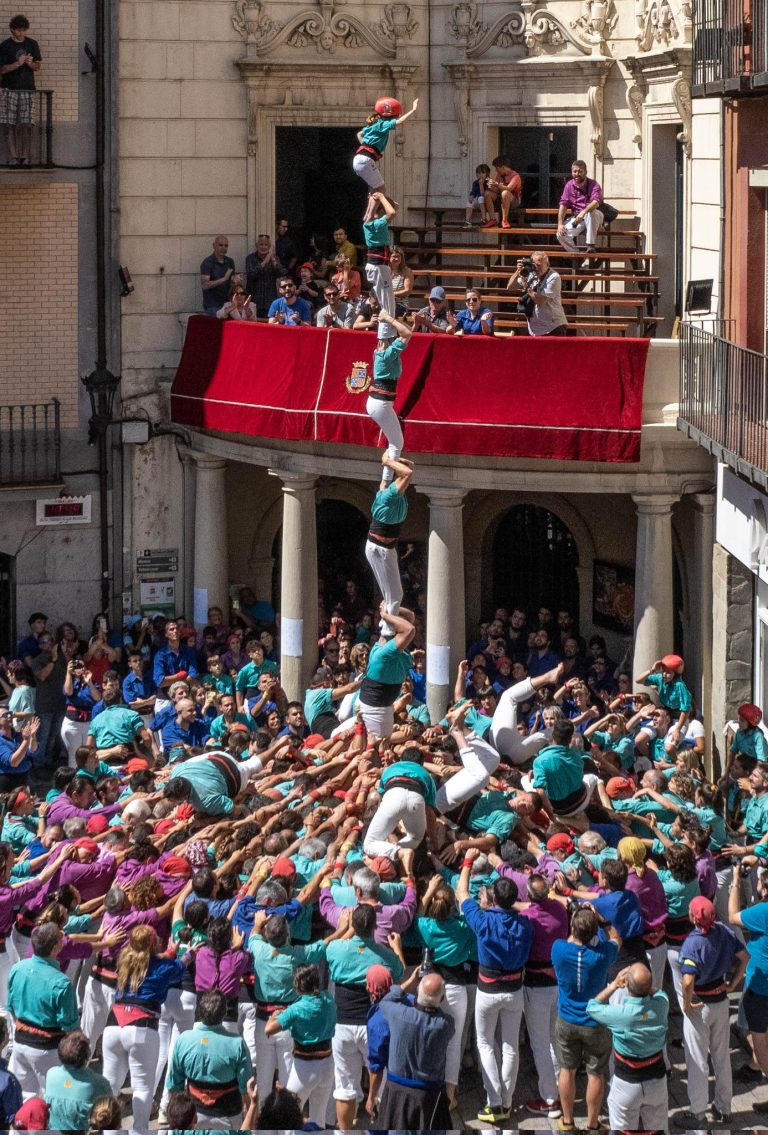 Frec a frec verd i rosat al capdavant del Baròmetre