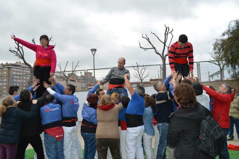 Els Castellers de la Il·lusió tanquen un cercle