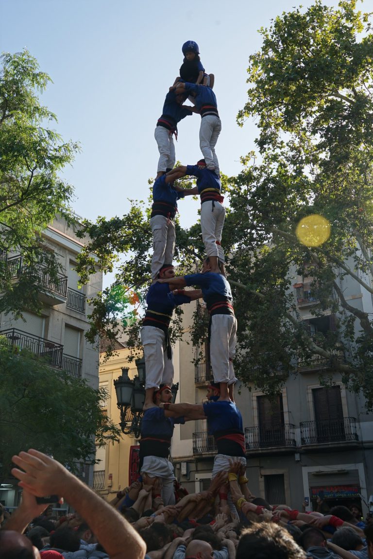 Esplugues pren gas amb la torre de 7