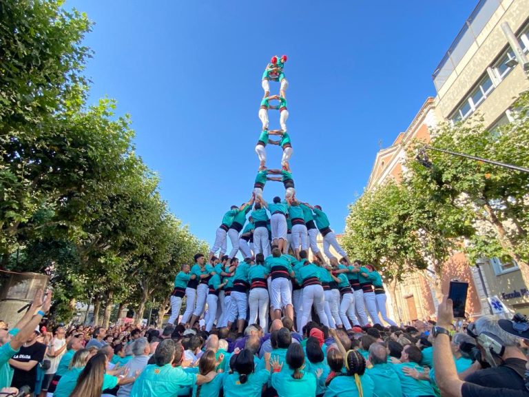 La torre es resisteix