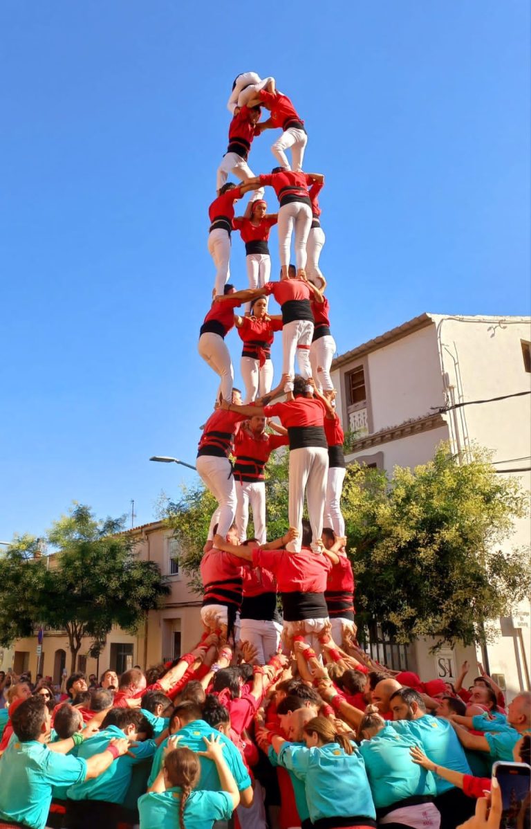 10 colles van d’estrena, tot i la calorada
