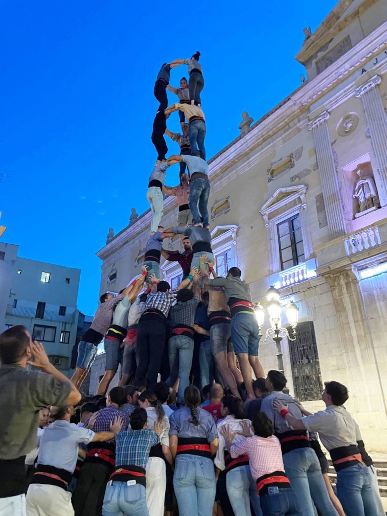 Duel entre rosats i verds amb interrogants