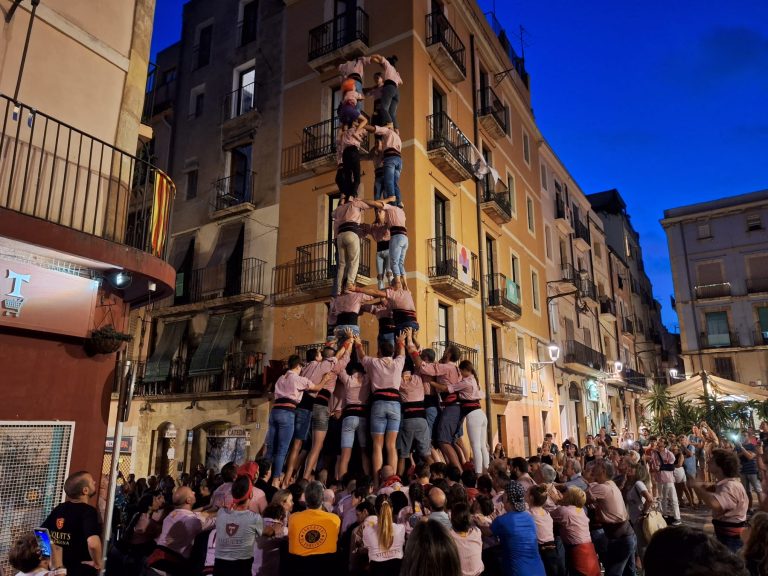 Sant Magí espera les manilles liles i la tripleta màgica matalassera