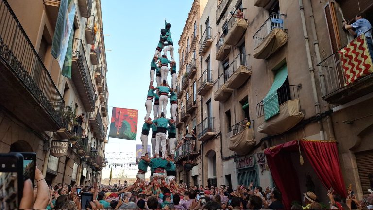 Les colles assenten el seu lloc al Baròmetre