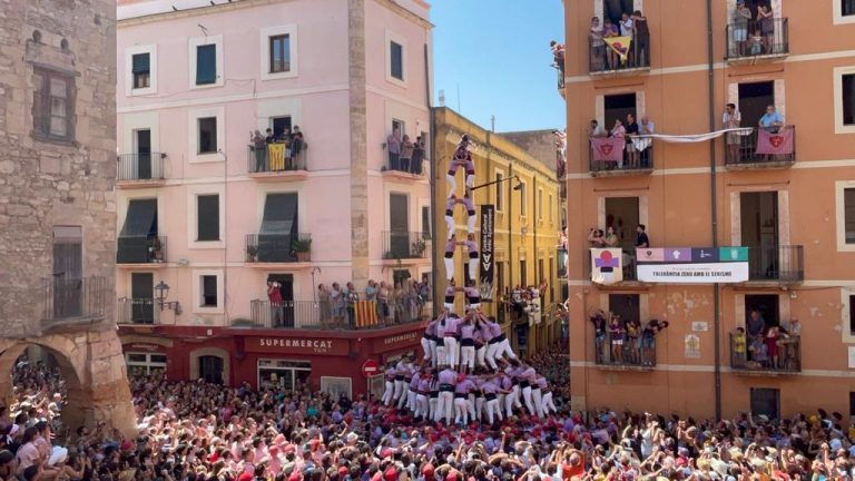 Sant Magí reparteix alegria a les quatre colles de Tarragona