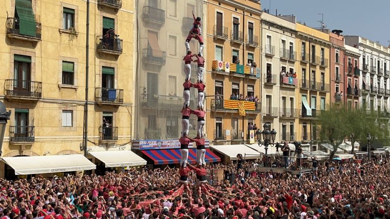 El Baròmetre embogeix amb els Xiquets de Valls