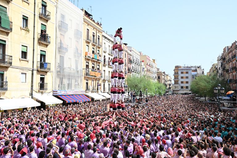La Vella planta cara en un cap de setmana memorable dels Xiquets de Valls