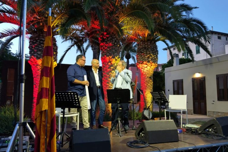 L’Alguer posa els fonaments per tenir colla pròpia