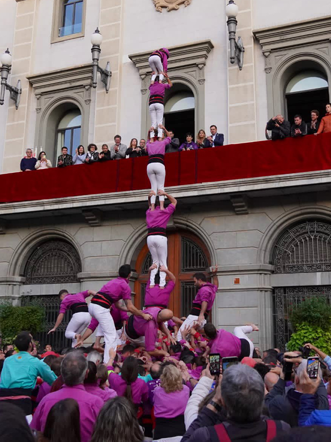 12 colles estrenen construccions en el nou Baròmetre