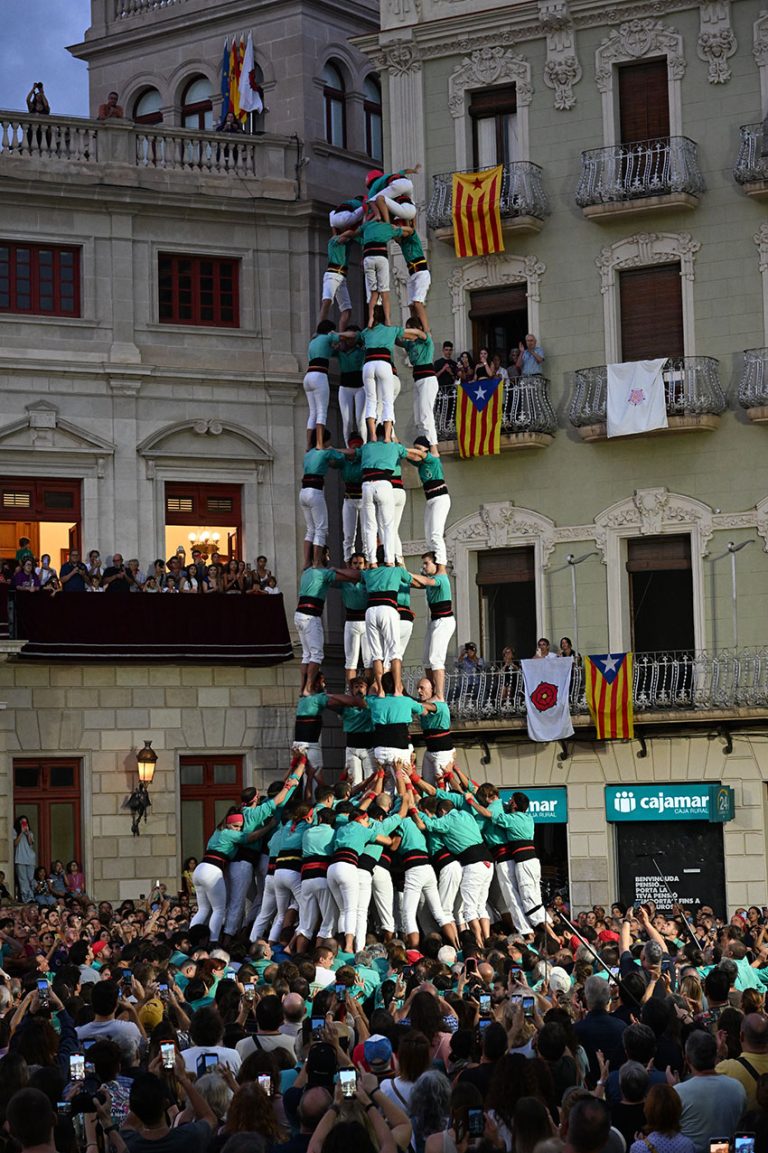 6 colles sumen estrenes al Baròmetre