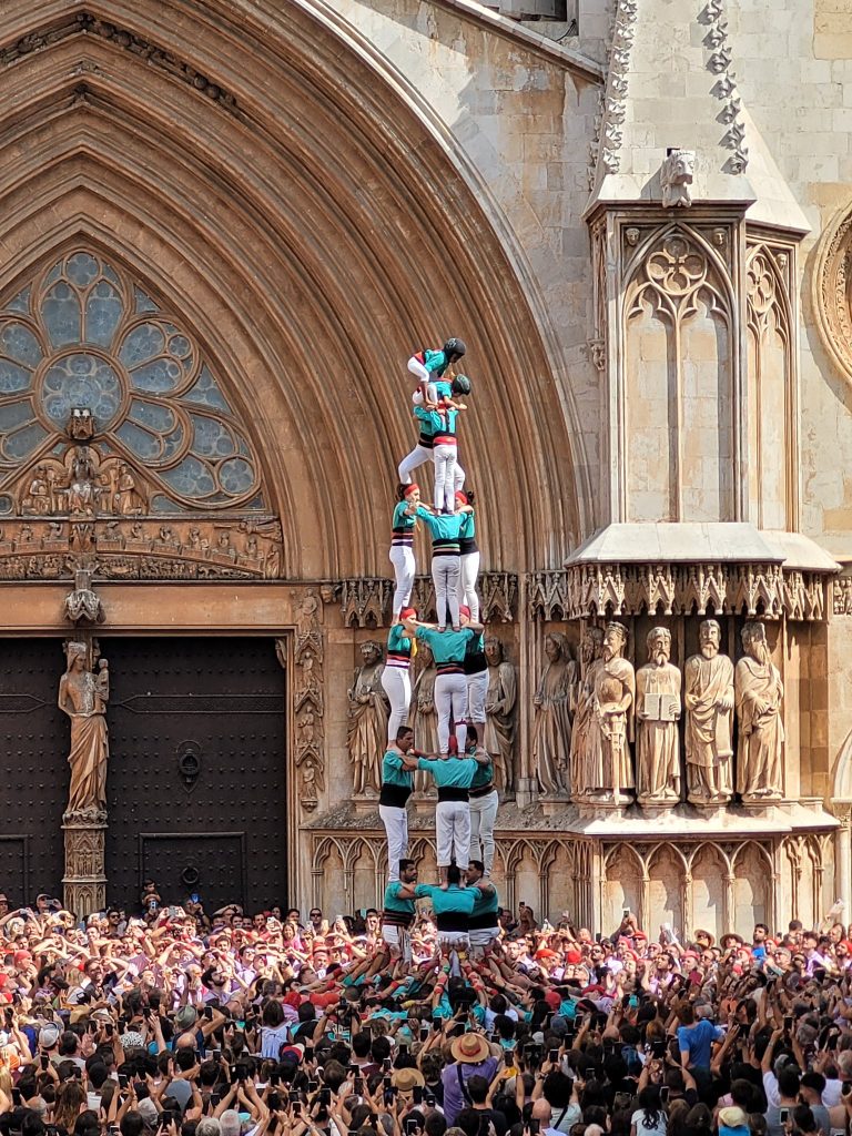 Més castells difícils i menys caigudes