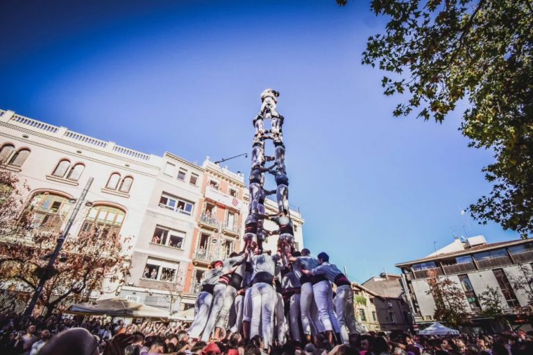 Nou colles amb castell de 9