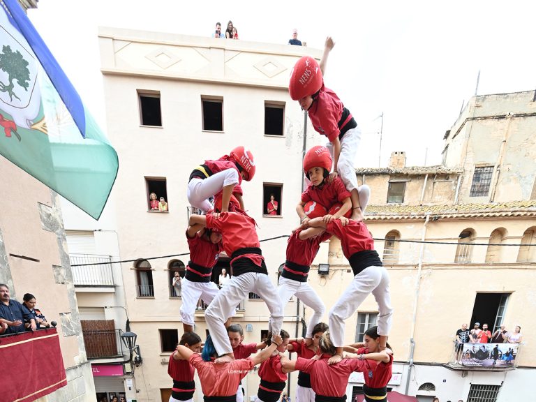 Els Nens del Vendrell es marquen l’objectiu dels castells de 9